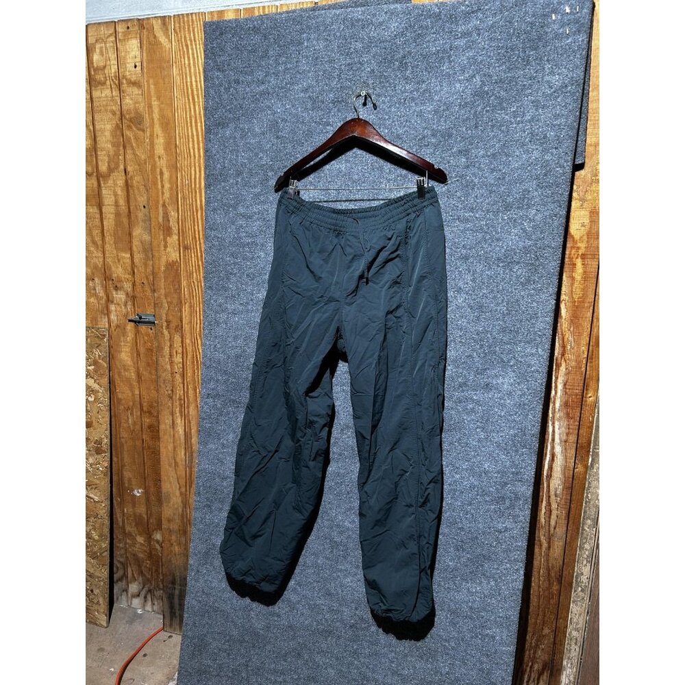 Uniqlo Jogger Pants Mens XL Gray Nylon Elastic Waist Cuffed Lightweight Athletic